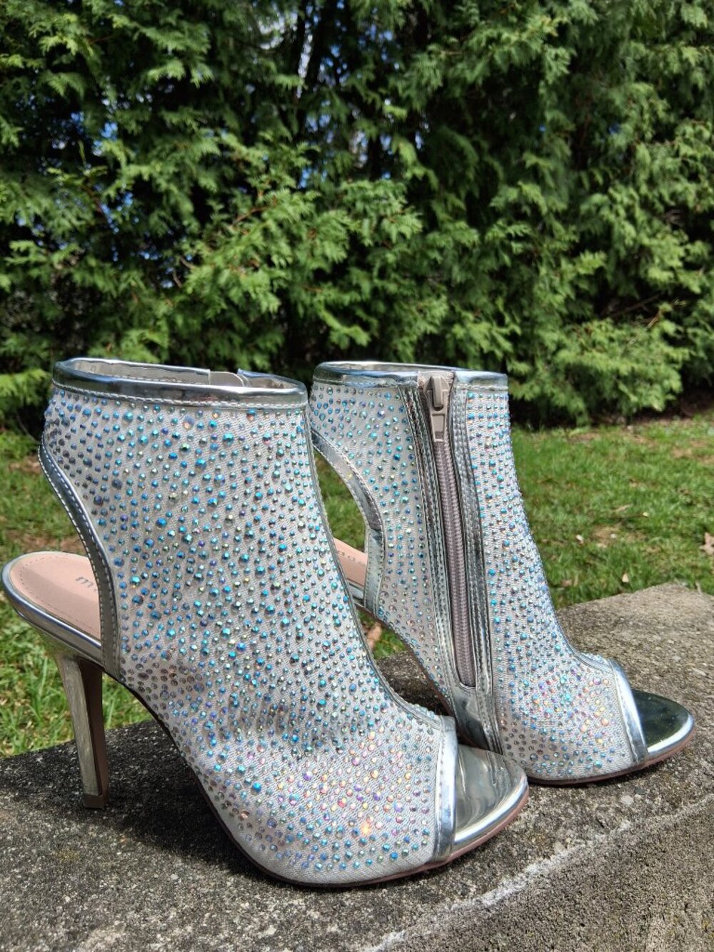 Madden Girl Blue Silver Crystals Ankle Sandals - Sexy - Size 8 Peep-Toe Heels - Picture 12 of 13